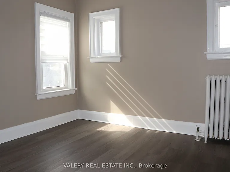 207 Oakwood Ave — Photo 21