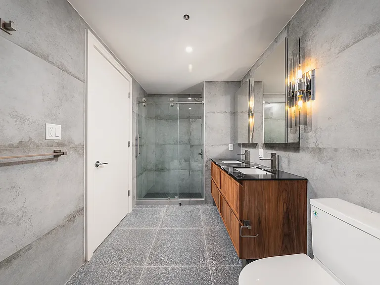 41-15 24th St #Townhouse 4 — Photo 13