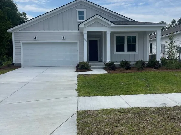 978 Longleaf Dr, Richmond Hill, GA 31324