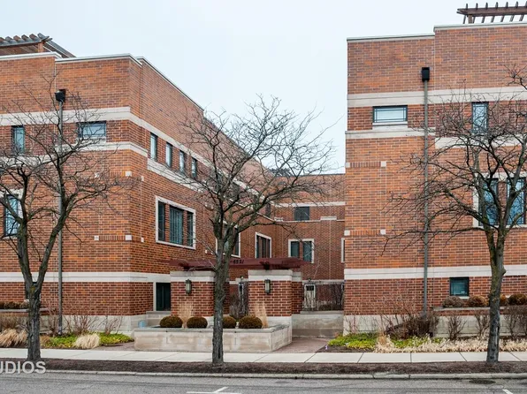 6531 N Lincoln Ave, Lincolnwood, IL 60712