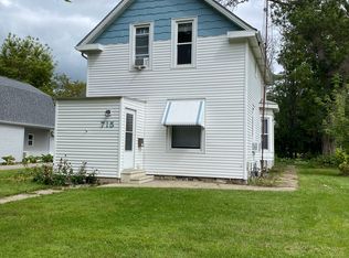 715 6th St SW, Willmar, MN 56201