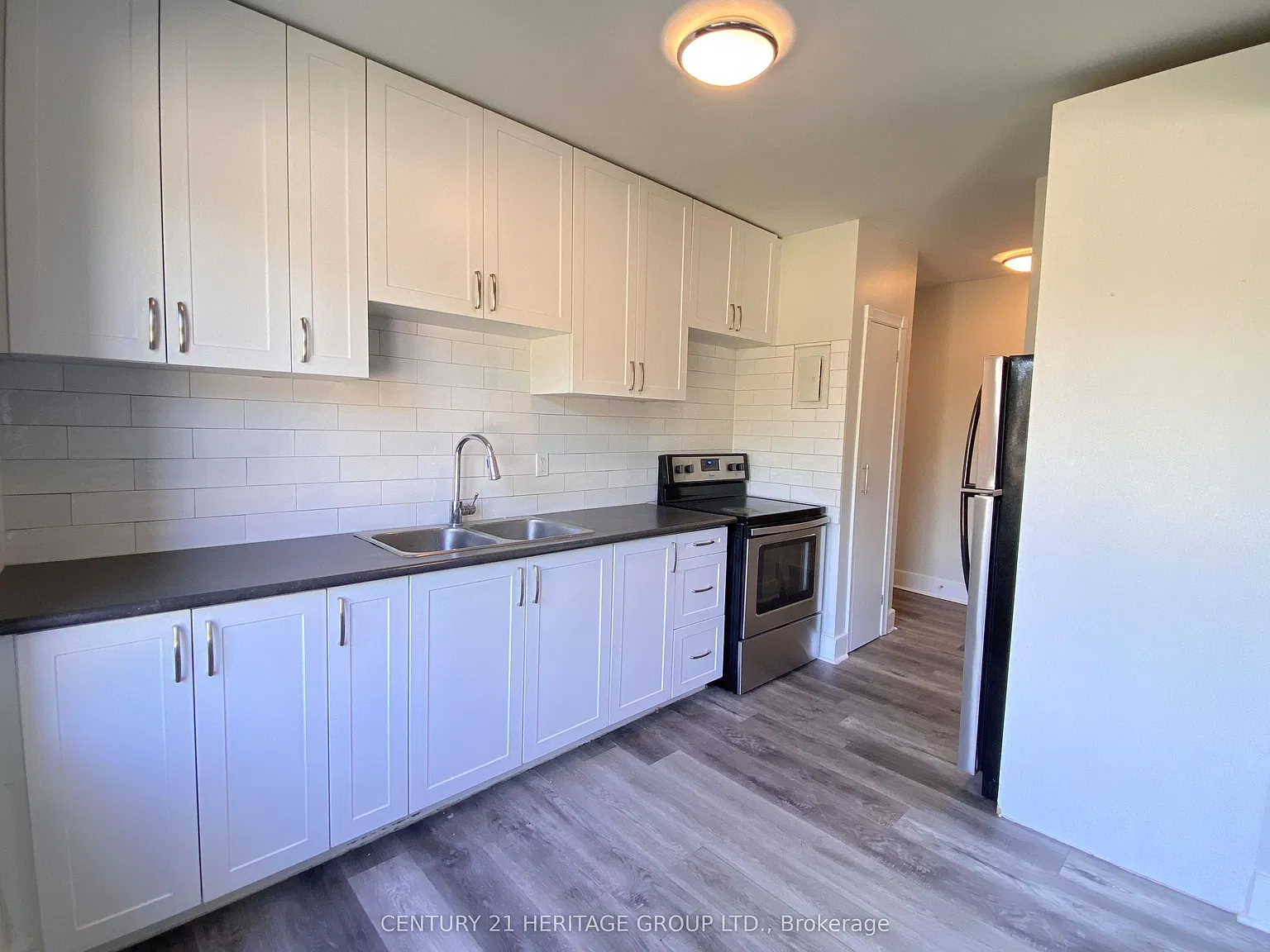 2 bed, $1,899 — Photo 3