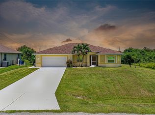 609 Chavers St, Lehigh Acres, FL 33974