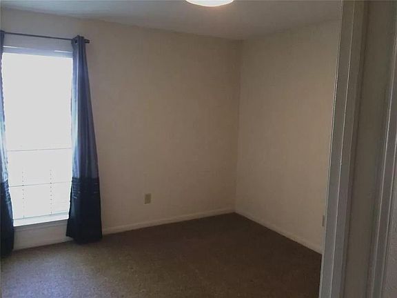 2nd image of 4533 Atlanta Dr