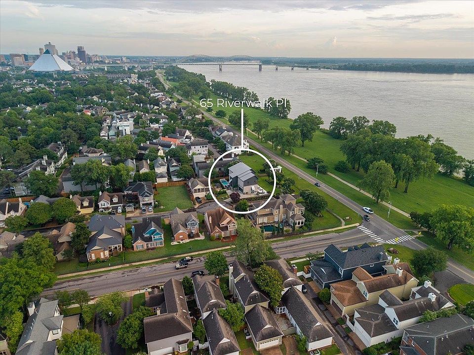 1st image of 65 Riverwalk Pl