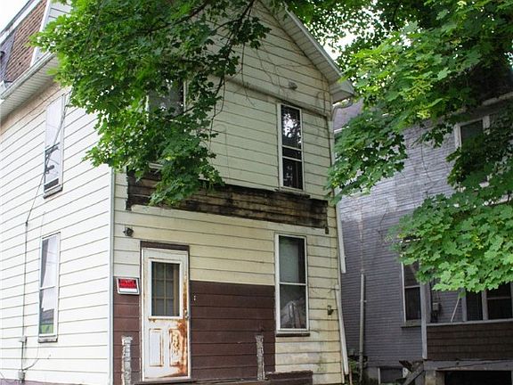 2nd image of 524 Napoleon St