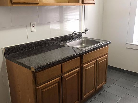 4th image of 266 4th Ave APT 21A