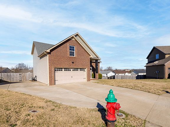 4th image of 1039 Reagan Ct