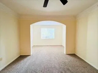 1 bed, 1.0 bath, 932 sqft, $2,200 — Photo 2