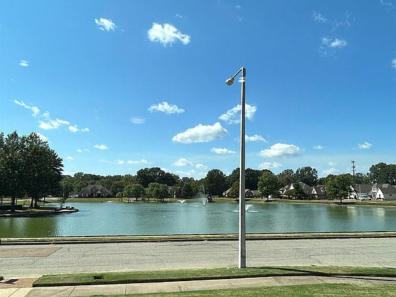 3rd image of 1356 Rain Lake Ln E