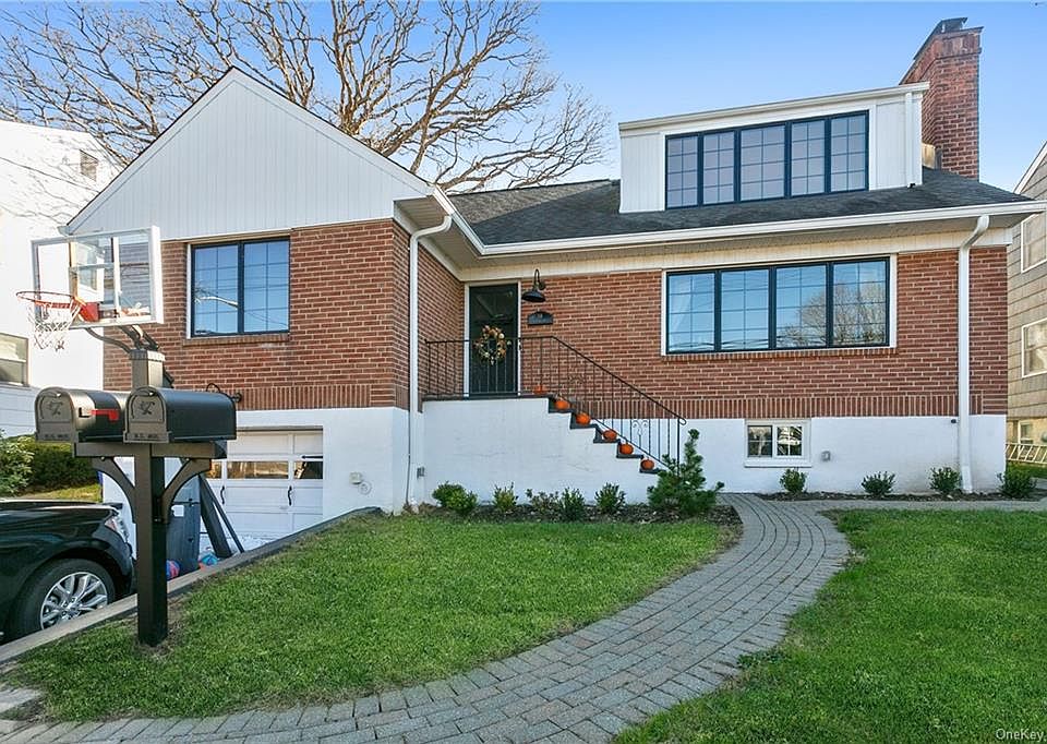 58 E Lincoln Avenue