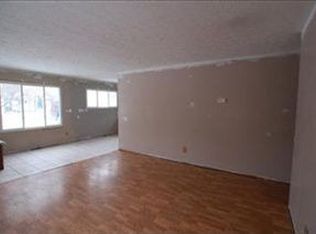 1228 E 346th St, Eastlake, OH 44095