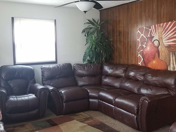 4th image of 2311 Belcher Dr