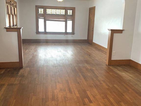 3rd image of 2259 Beverly Ave SW