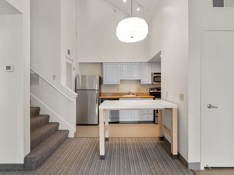 AVIA Lofts on Parkway — Photo 109