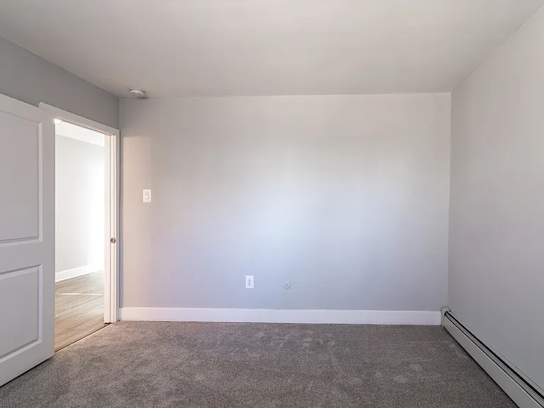 Ridge Court Apartments — Photo 12