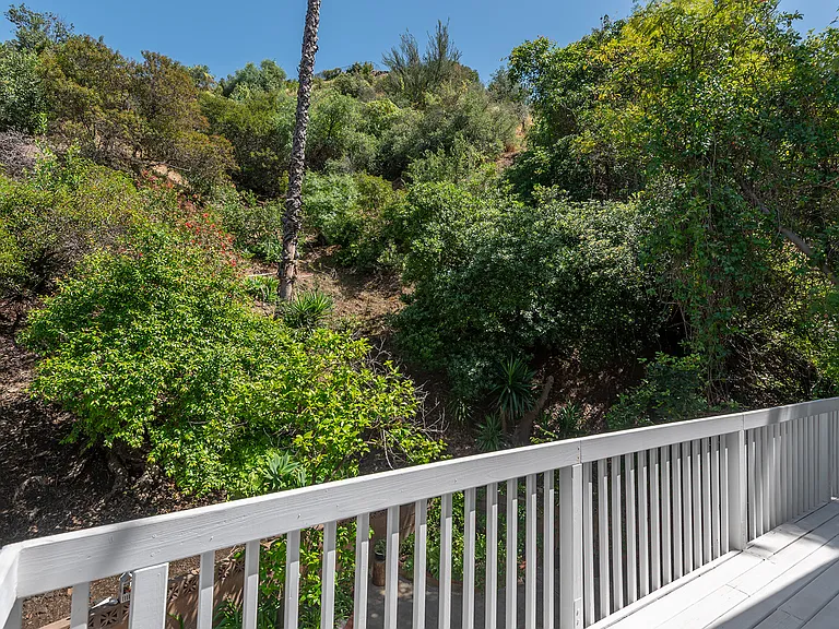 17092 Escalon Dr — Photo 24