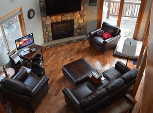 2750 Taylor Rd, Hillsdale, MI 49242