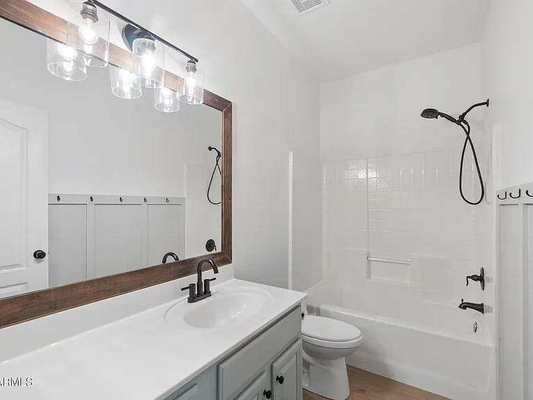 4349 E Smokehouse Trl — Photo 12