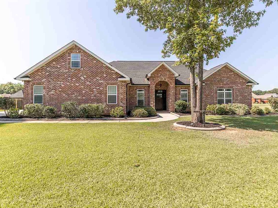 1st image of 1011 Thistlewood Dr