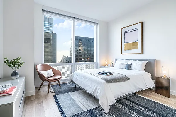 Rented by Greystar | media 10