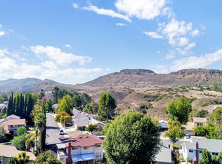2735 N Granvia Pl, Thousand Oaks, CA 91360