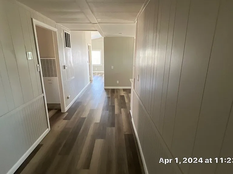 738 Swan Dr — Photo 23