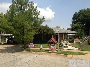 1803 W Queens Ct, Arlington, TX 76014