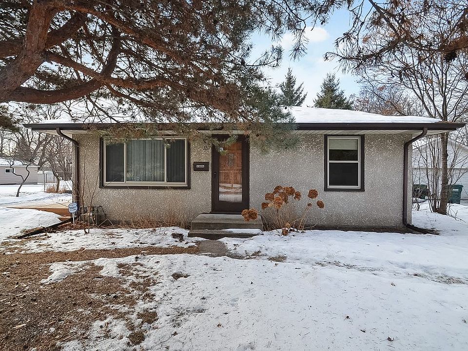 1st image of 3217 49th Ave N