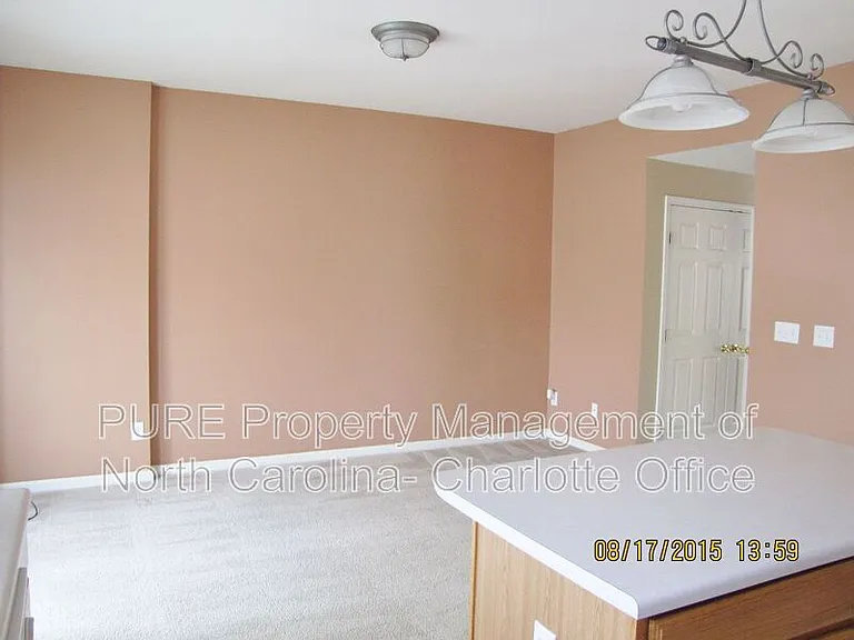 18040 Delmas Dr — Photo 8