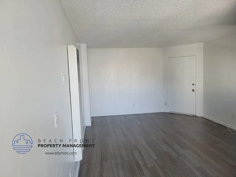1532 W 257th St — Photo 13
