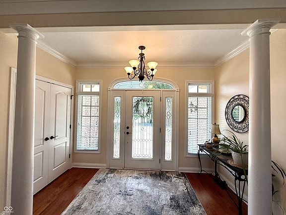 5th image of 2868 Bloomsbury S