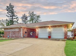 141 Sharmont Dr, Steubenville, OH 43952