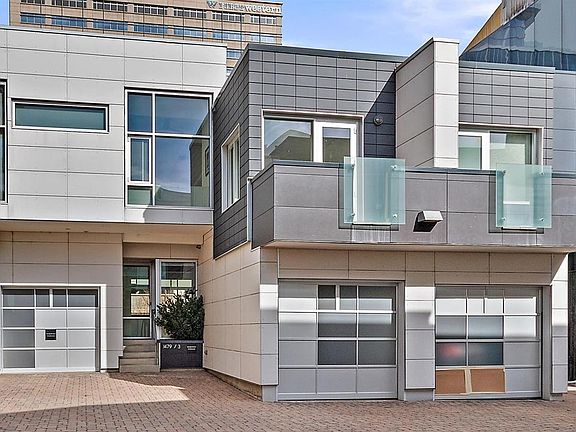 2nd image of 1479 Delgany St Unit 3