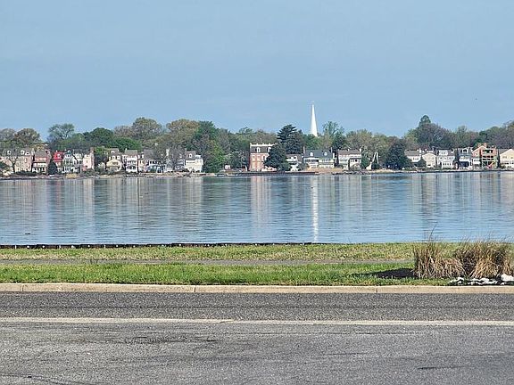 5th image of 135 Michigan Rd