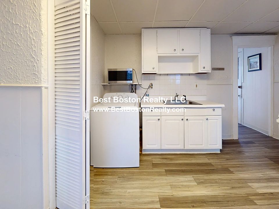 1st image of 22 Lyle St