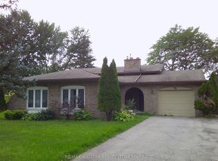 71 Glenayr Pl, Welland, ON L3C 3M6