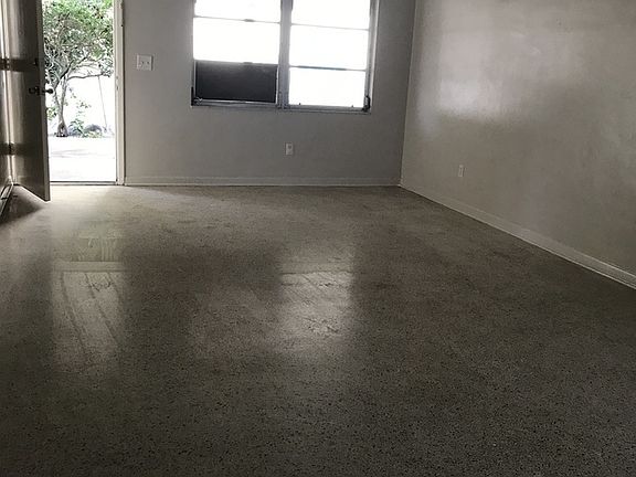 3rd image of 1273 Franklin St