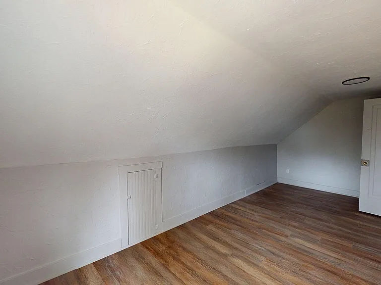1141 McKinley Ave — Photo 37