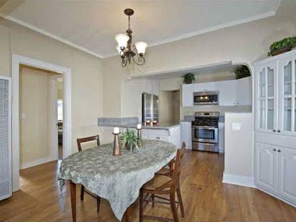 3rd image of 4076 Landis St