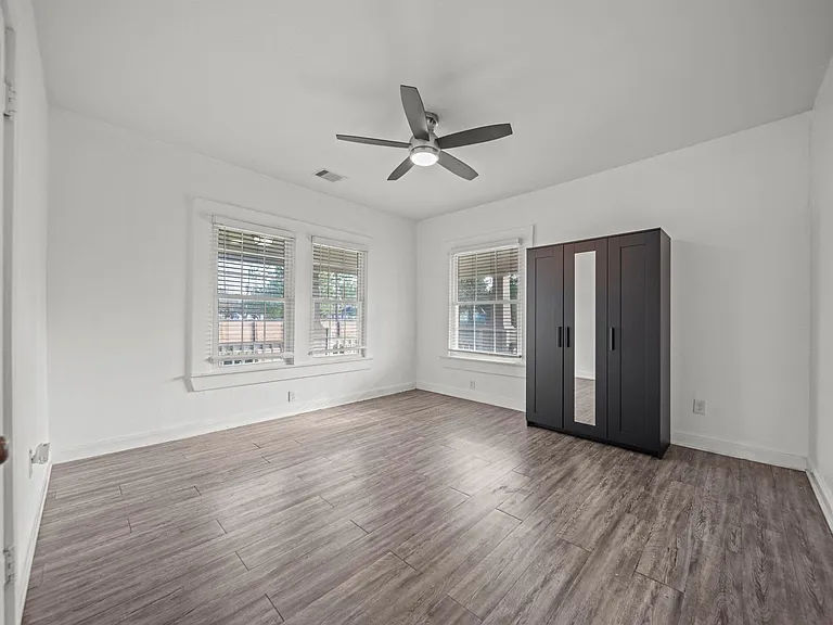 5711 Sherman St — Photo 14