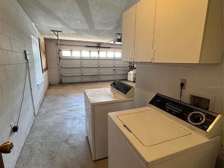 8008 Eden Park Rd — Photo 22