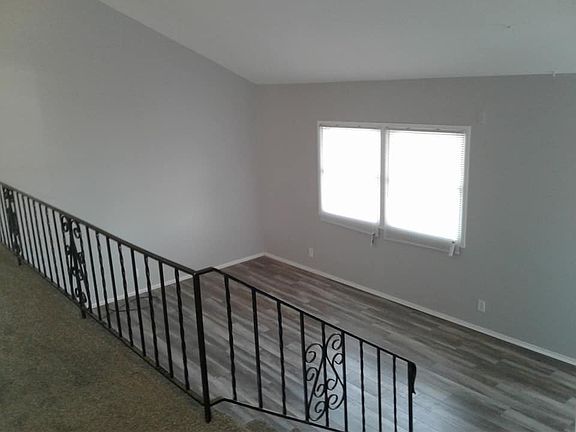 3rd image of 2807 Twin City Dr