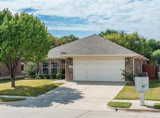 2513 Rivers Edge Dr, Fort Worth, TX 76118