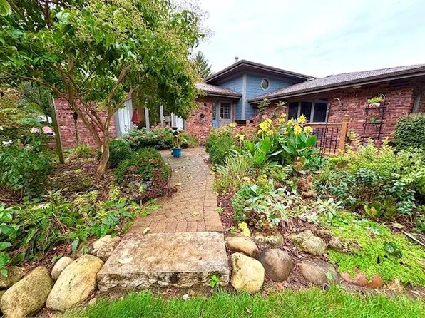 11858 Linden St, Cedar Lake, IN 46303