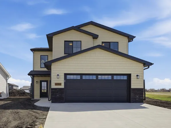 6292 85th Ave S, Horace, ND 58047