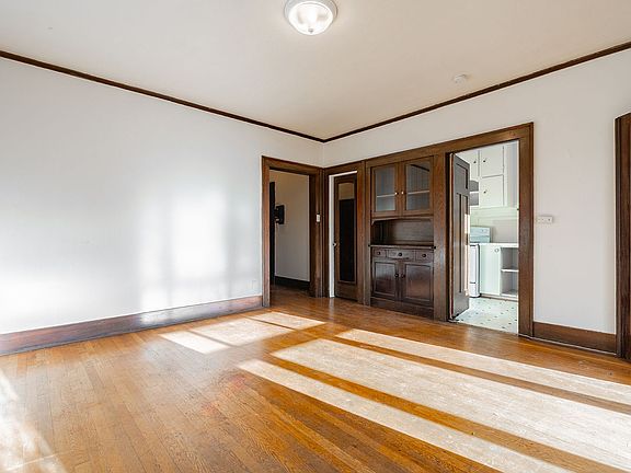 3rd image of 1630 Boylston Ave #1-105