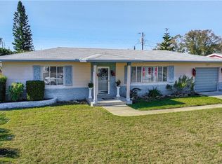 5212 Lake Charles Dr N, Kenneth City, FL 33709