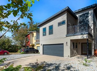 2022 E 2nd St, Austin, TX 78702