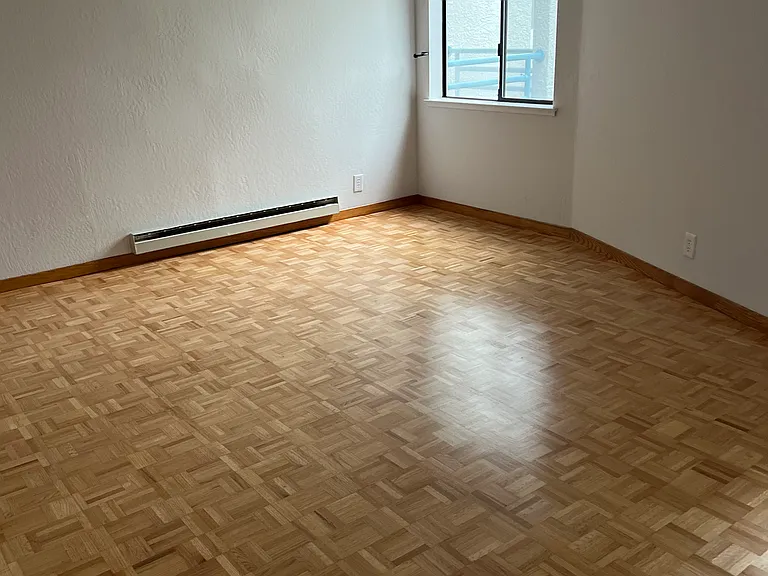 320 Peninsula Ave #312 — Photo 5